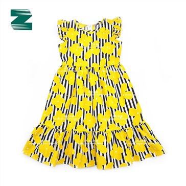 Kokvilnas auduma kleita bez piedurknēm ar apaļu apkakli ar apdruku ar volāniem